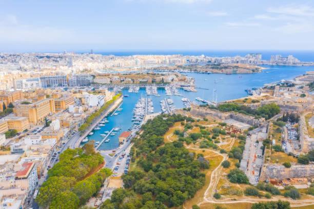 A Lovely 3 Bedroom, 3 Baths Home In The Centre Of Gzira By 360 Estates Esterno foto
