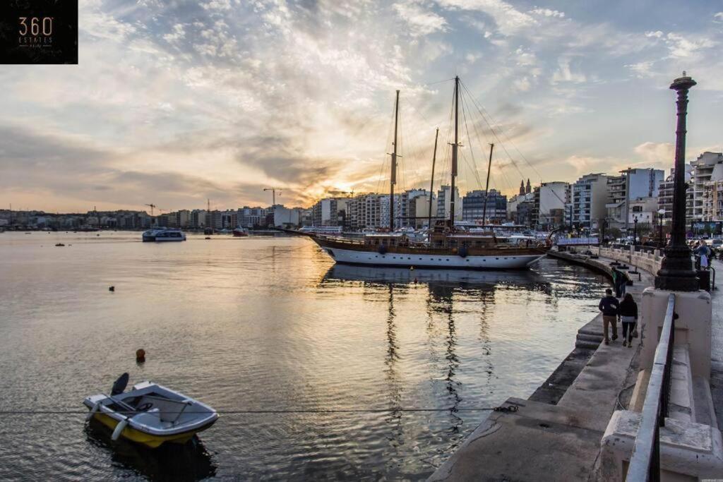 A Lovely 3 Bedroom, 3 Baths Home In The Centre Of Gzira By 360 Estates Esterno foto