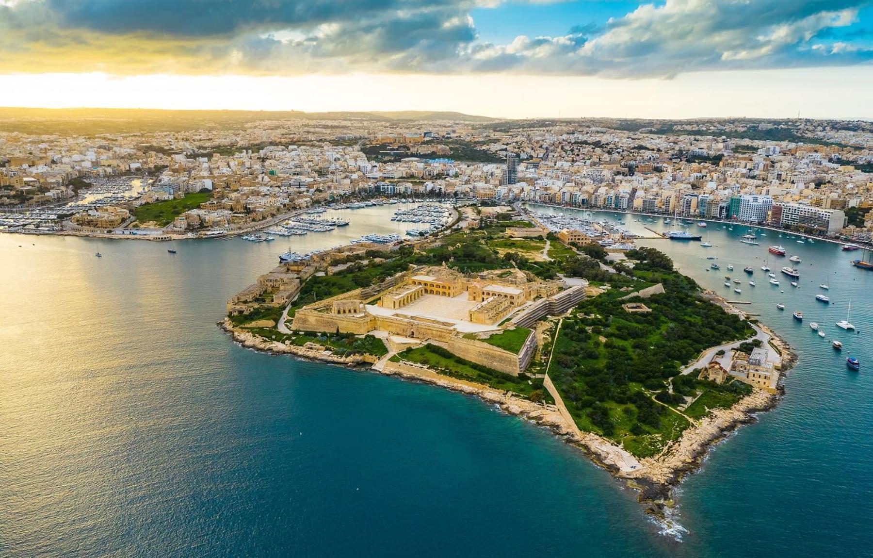A Lovely 3 Bedroom, 3 Baths Home In The Centre Of Gzira By 360 Estates Esterno foto